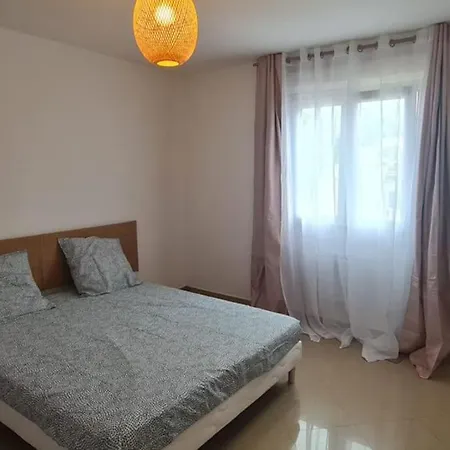 Magnifique Avec Piscine En Bord De * Lucciana (Corsica)