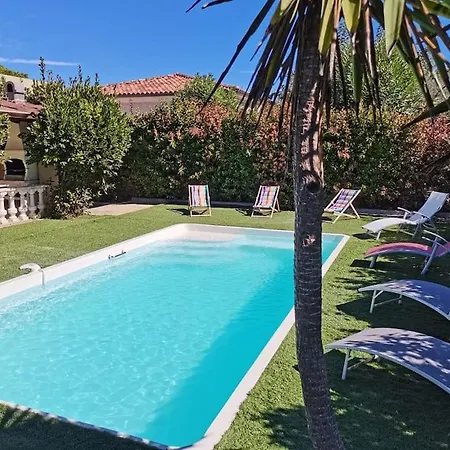 Magnifique Avec Piscine En Bord De Villa