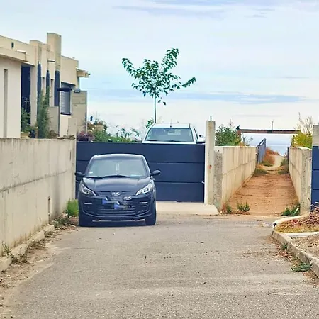 Magnifique Avec Piscine En Bord De Villa *
