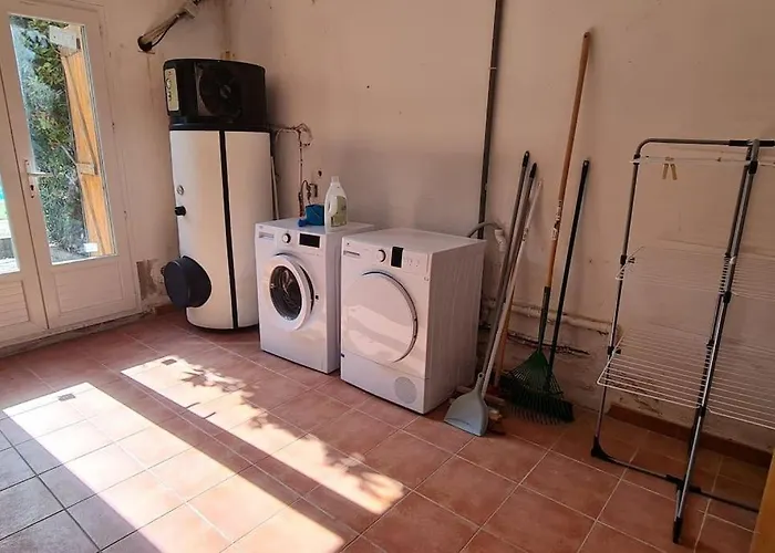 Magnifique Avec Piscine En Bord De Villa Lucciana (Corsica)