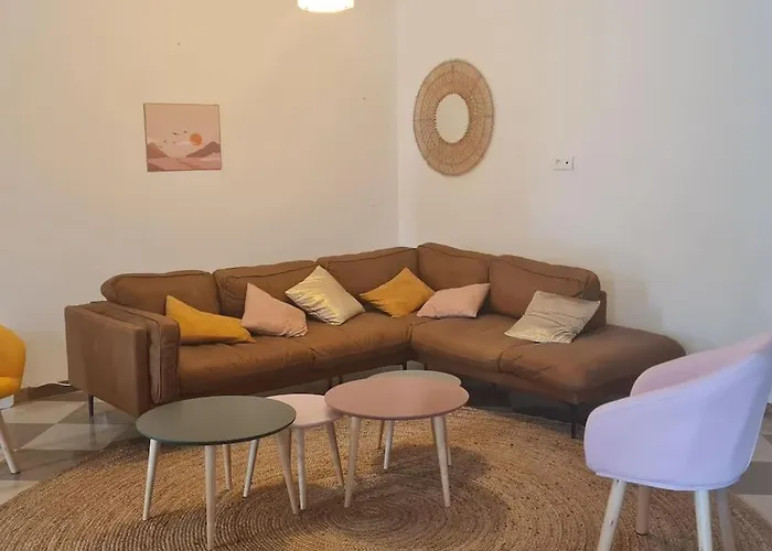 Villa Magnifique Avec Piscine En Bord De *