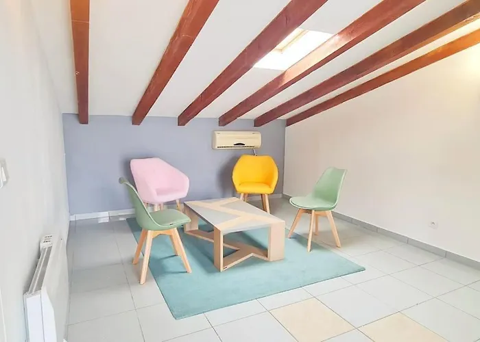 Magnifique Avec Piscine En Bord De Villa Lucciana (Corsica)