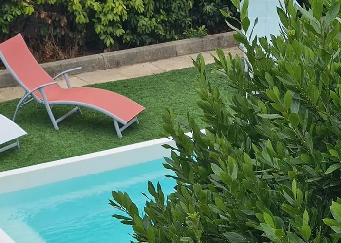 Magnifique Avec Piscine En Bord De * Lucciana (Corsica)