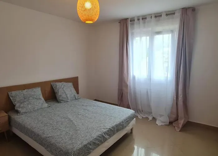 Magnifique Avec Piscine En Bord De * Lucciana (Corsica)