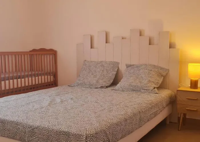 Magnifique Avec Piscine En Bord De