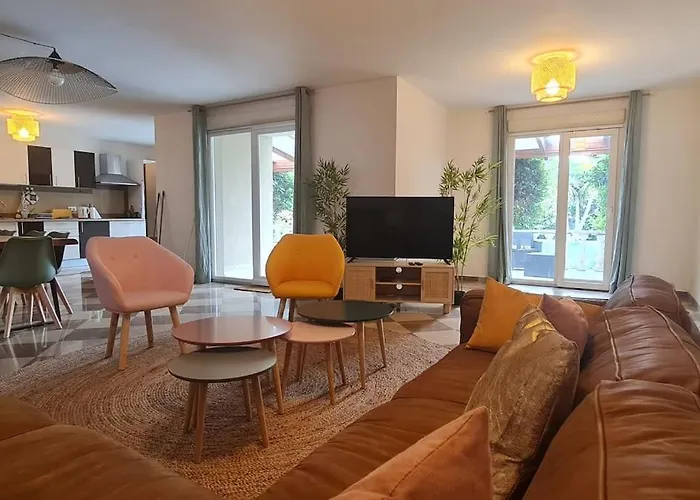 Villa Magnifique Avec Piscine En Bord De